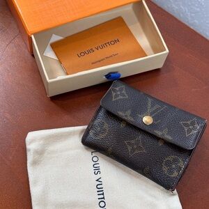 Authentic Louis Vuitton Monogram Mini Card Holder CJ0025